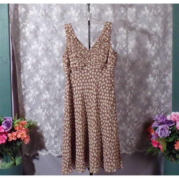 Adrianna Papell Dress Polka Dot Sleeveless Chiffon Cocktail Engagement Size 14Ps - Picture 1 of 6